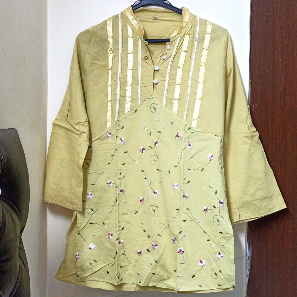 Yellow Cotton Top - Picture 3 of 7